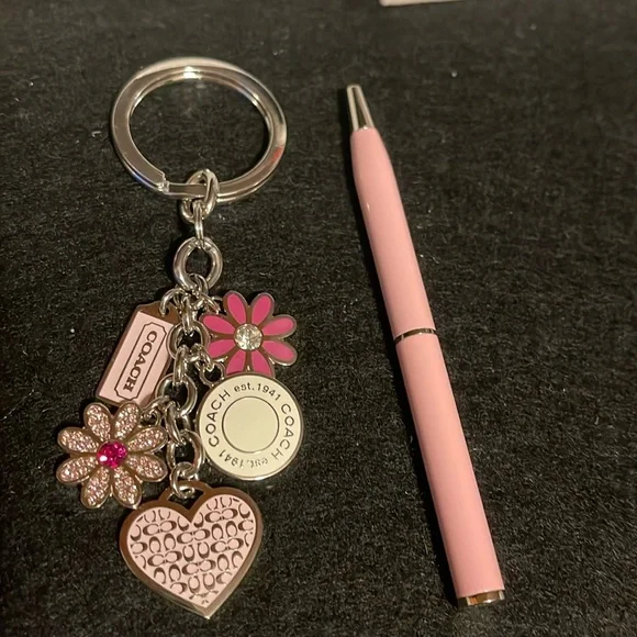 Coach Keychain and Pen Set - Picture 2 of 4